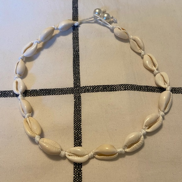 Puka Shell Choker - Picture 1 of 1
